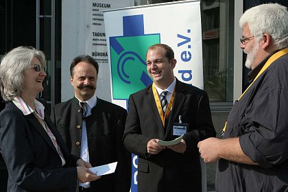 Prof. Dr. Christa Schlenker-Schulte (FST), Dr. Andreas Weber (FST), Jens Steffens (DSB), Erik Krschenhausen (DGB) bei Kooperationsgesprchen